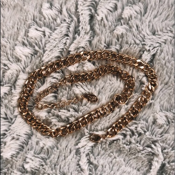 Gold Chain - Picture 5 of 6